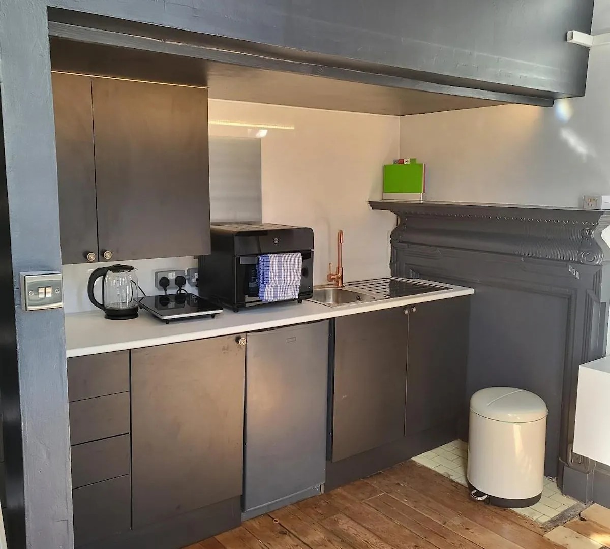 21 Mini Loft - Prime Location - Hove - Quiet Apartment 0*, Brighton