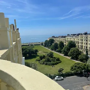 Sky View Double Bed In And By Myholidaylet Apartment