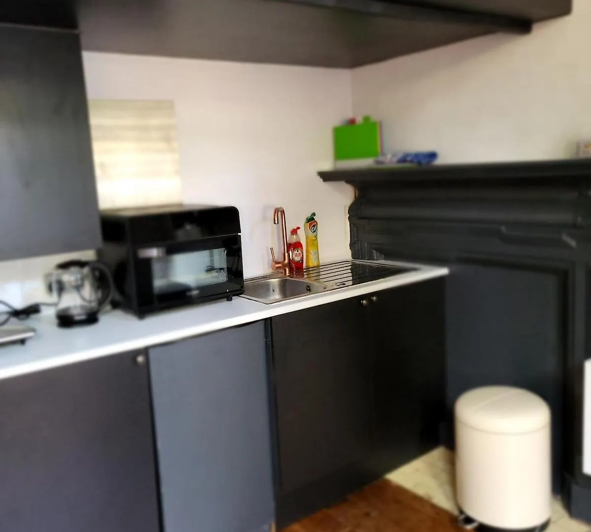 21 Mini Loft - Prime Location - Hove - Quiet Apartment