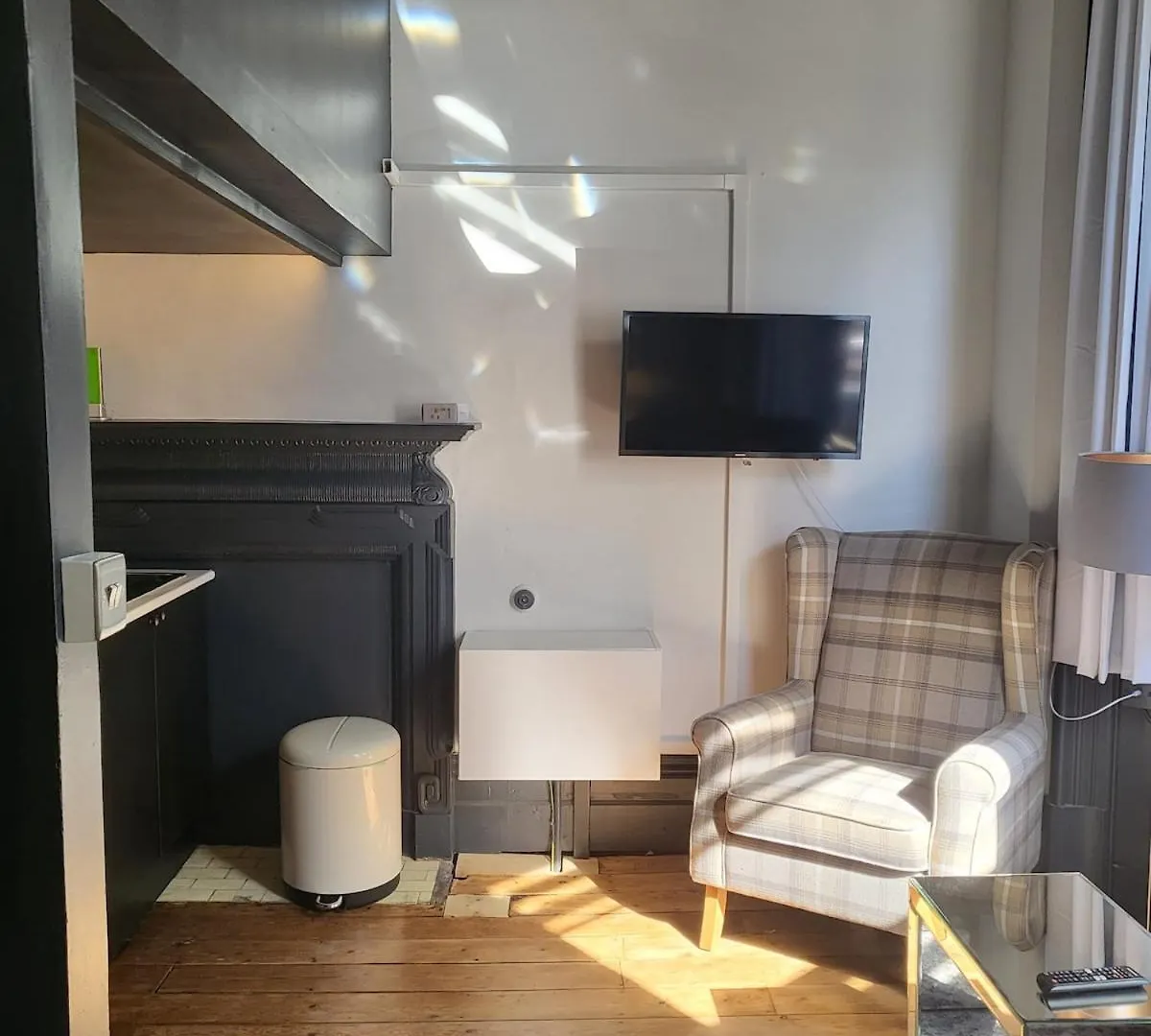 21 Mini Loft - Prime Location - Hove - Quiet Apartment