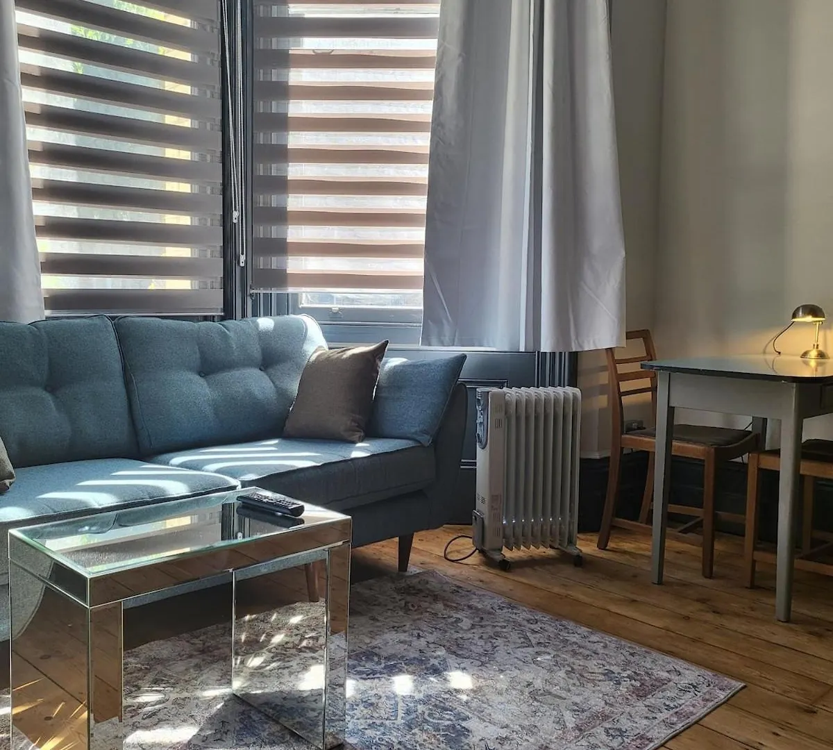 21 Mini Loft - Prime Location - Hove - Quiet Apartment